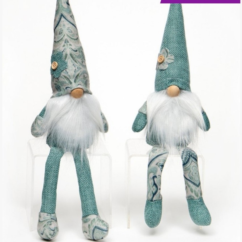 Set of two gnomes